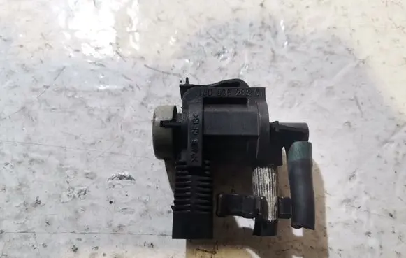 Audi A6 S6 C6 4F Vacuum valve 1J0906283C
