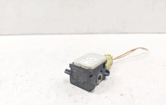 Mercedes-Benz R W251 Airbag deployment crash/impact sensor 0038202926 402035 211005