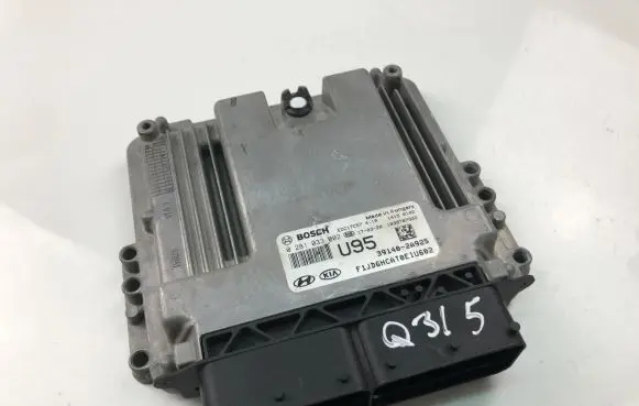KIA Ceed Engine control unit/module ECU 391402A925 0281033002