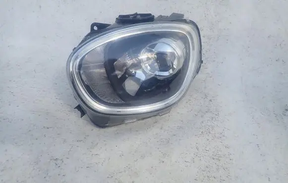 Mini Cooper Countryman F60 Headlight/headlamp