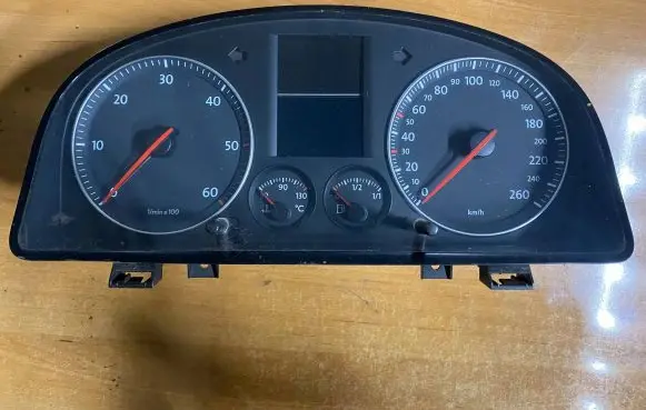 Volkswagen Golf V Speedometer (instrument cluster) A2C53023102 A2C53025660