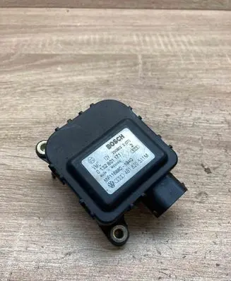 Audi A6 S6 C5 4B Air flap motor/actuator 4B1820511M 0132801171