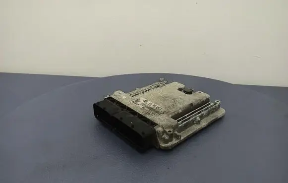 Volkswagen Golf V Engine control unit/module ECU 03C906032E