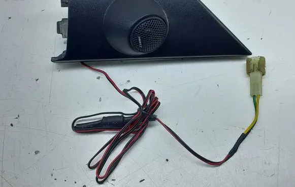SsangYong Korando Front door high frequency speaker