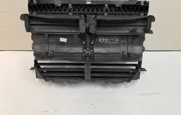 BMW 2 F46 Intercooler air channel guide 15677210KPD229 51437