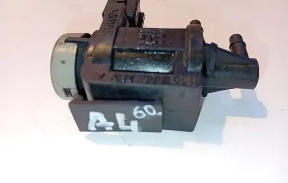 Audi A4 S4 B5 8D Vacuum valve 1JO906283A
