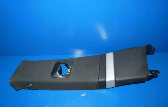 BMW 5 GT F07 (B) pillar trim (top)