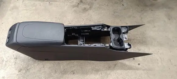 Opel Insignia B Center console 
