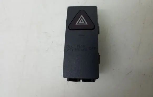 Mercedes-Benz C W204 Hazard light switch A2048701058