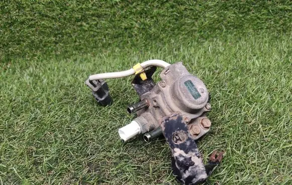 Honda Civic Fuel distributor 1863900031 16930P17G01