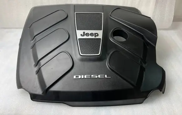 Jeep Grand Cherokee Engine cover (trim)