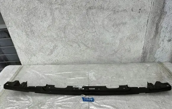 Volkswagen Transporter - Caravelle T5 Rear bumper mounting bracket 7H0807723