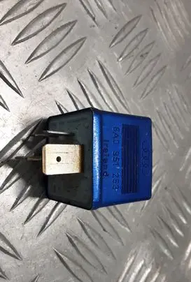 Audi A4 S4 B5 8D Other relay 8A0951253