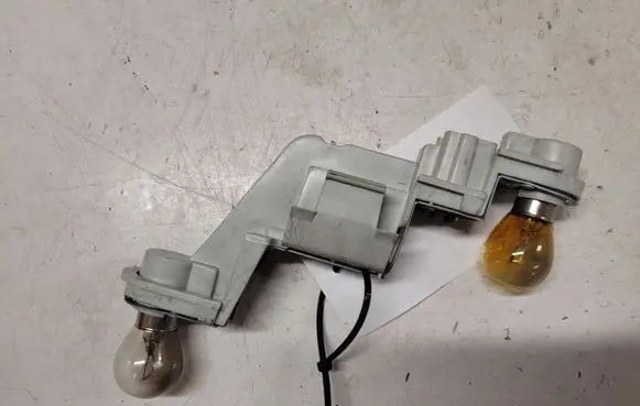 Volvo V50 Tail light bulb cover holder 281220