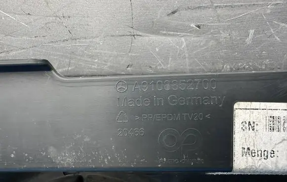 Mercedes-Benz Sprinter W907 W910 Front grill A9108852700