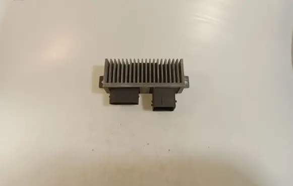 Renault Kangoo II Glow plug pre-heat relay 8200558438