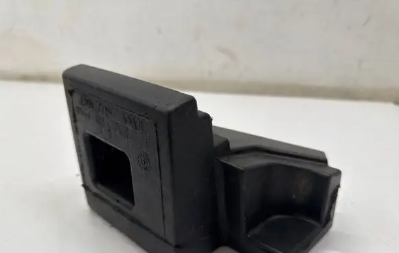 Fender foam support/seal