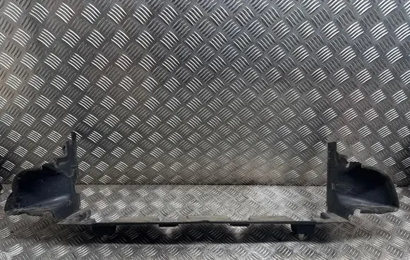 Land Rover Discovery Sport Intercooler air guide/duct channel GK728A095AC E899A T1008