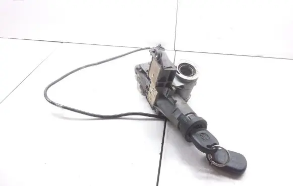 Volkswagen Sharan Ignition lock P012106 47138