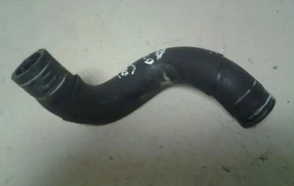 Audi A8 S8 D3 4E Air intake duct part 057103237C