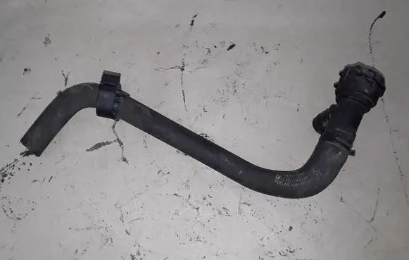 Opel Insignia A Engine coolant pipe/hose 13220143DA 13220143 565563897