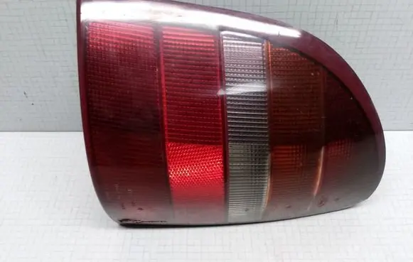 Ford Mondeo MK II Rear/tail lights 93BG13N004