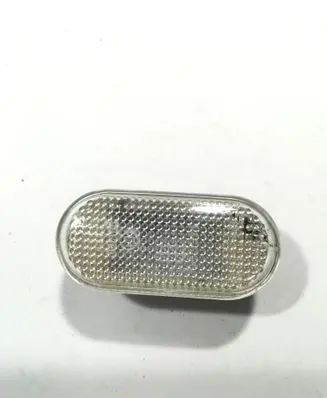 Nissan Qashqai Front fender indicator light 26160AX001 E1011380