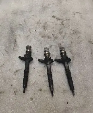 Toyota Avensis T250 Fuel injectors set 236702702