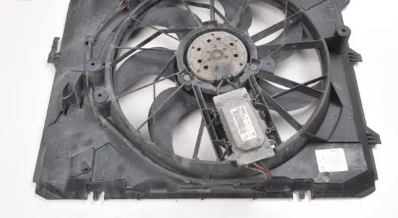 BMW 3 E90 E91 Electric radiator cooling fan 7561711