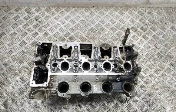 Ford Kuga II Engine head 9688418110
