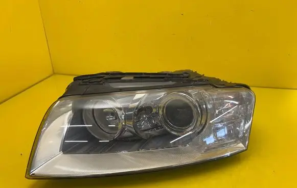 Audi A8 S8 D3 4E Headlight/headlamp 4E0941003