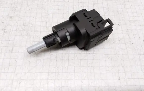 Skoda Fabia Mk1 (6Y) Brake pedal sensor switch