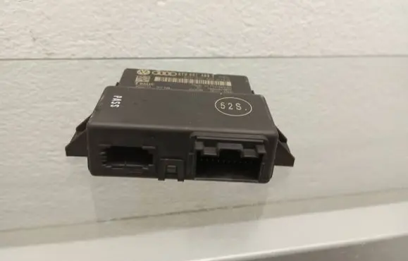 Audi A4 S4 B8 8K Gateway control module 8T0907468T 8T0907468K 403213