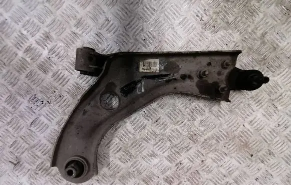 Citroen C5 Aircross Front lower control arm/wishbone