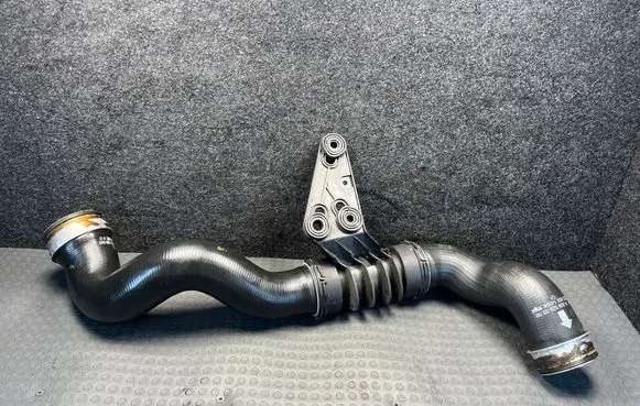 Intercooler hose/pipe