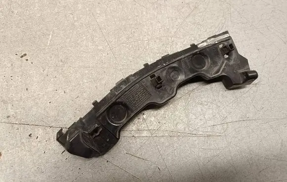 Volkswagen Sharan Front bumper mounting bracket 7N0807184A