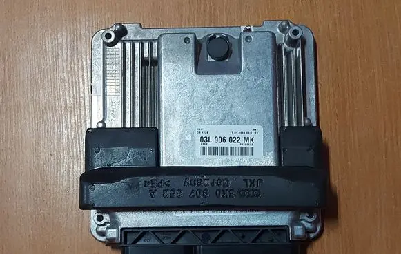 Audi A4 S4 B8 8K Engine control unit/module 03L906022MK