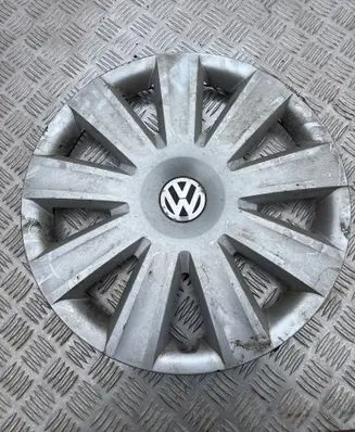 Volkswagen Touran I R16 wheel hub/cap/trim 7N0601147