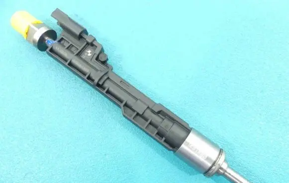 BMW X3 F25 Fuel injector 0261500109 IMPRK1251380