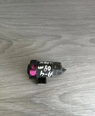 Audi A4 S4 B8 8K Brake pedal sensor switch 91468996