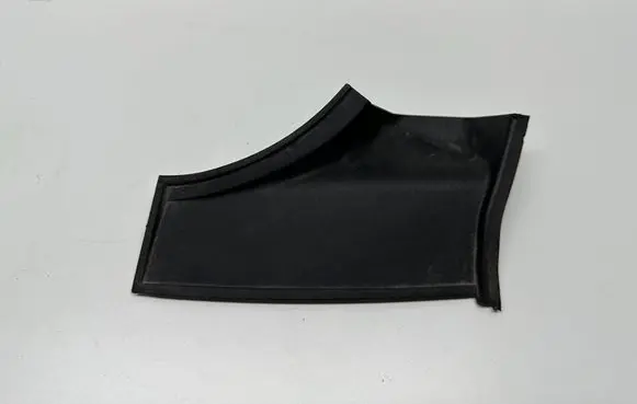 Ford Mustang VI Rear/tail light trim molding FR3B13A414A FZG6A 11969830