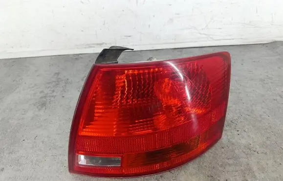 Audi A4 S4 B7 8E 8H Rear/tail lights 8E9945096E