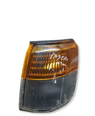 Mitsubishi Pajero Front indicator light 21037746