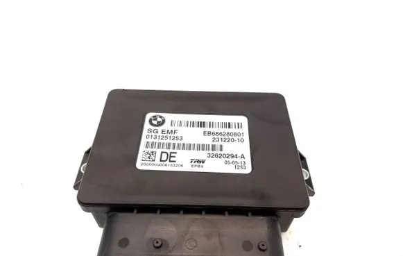 BMW X3 F25 Hand brake control module 6862808 23122010 0131251253