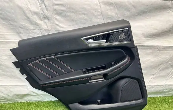 Ford Edge II Rear door card panel trim