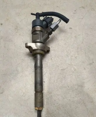 Fuel injector