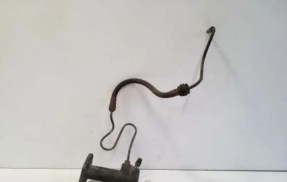 Volkswagen PASSAT B4 Clutch slave cylinder 357721261