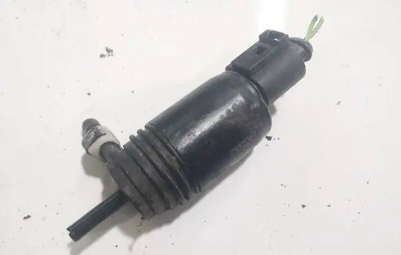 Skoda Superb B6 (3T) Windscreen/windshield washer pump 1K5955651