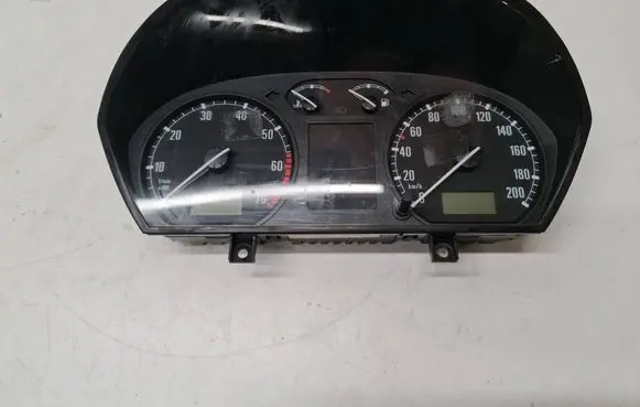Speedometer (instrument cluster)