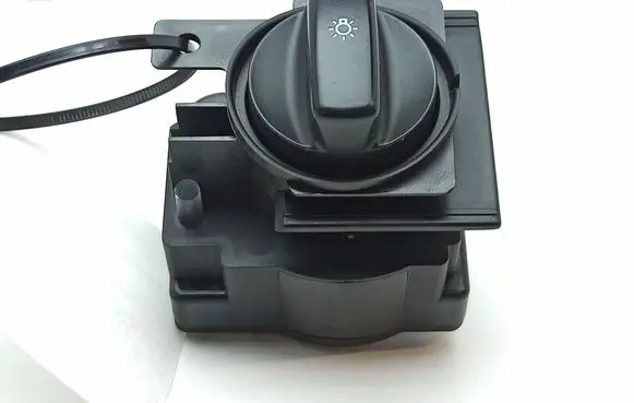 Mercedes-Benz A W169 Light switch 1695453104